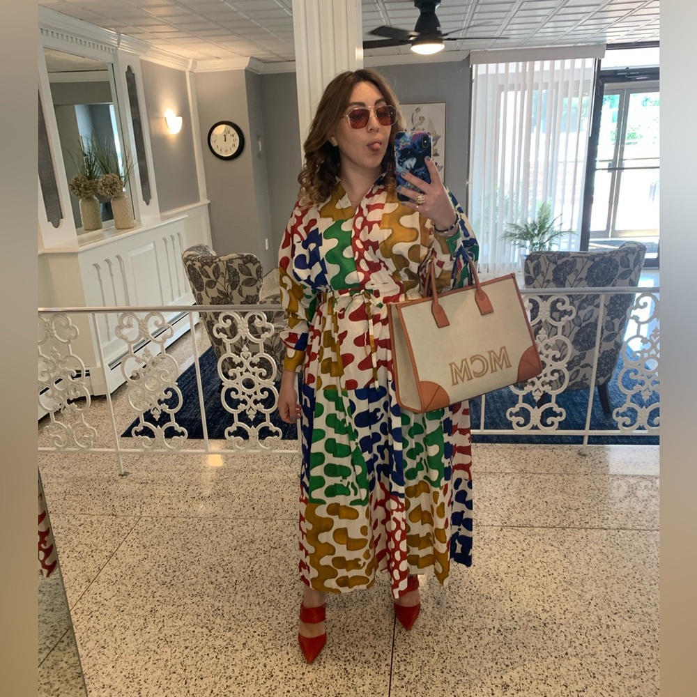 ⭐️ Meet Your Posher, Antonia ⭐️ - Picture 6 of 16